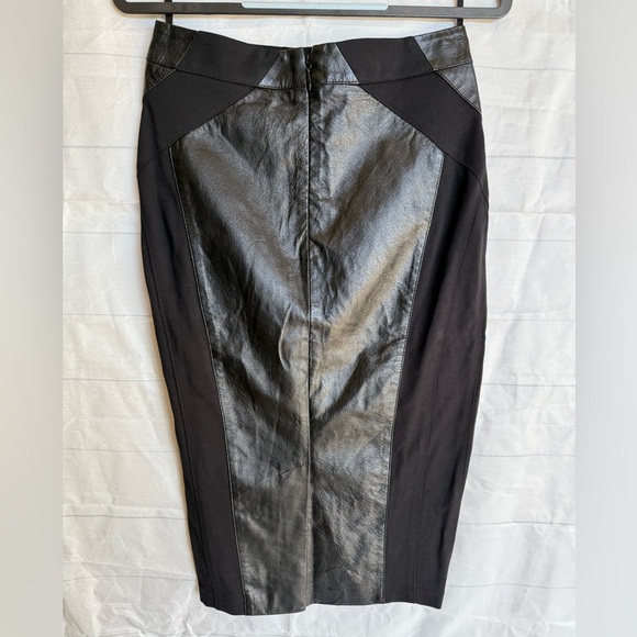 BEBE Black Leather/ fabric Pencil Skirt size 2 - Picture 10 of 13